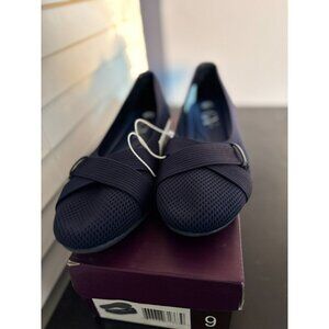 Gloria Vanderbilt Debbie Women's Slip-on Ballet Flats Shoes Navy Blue
